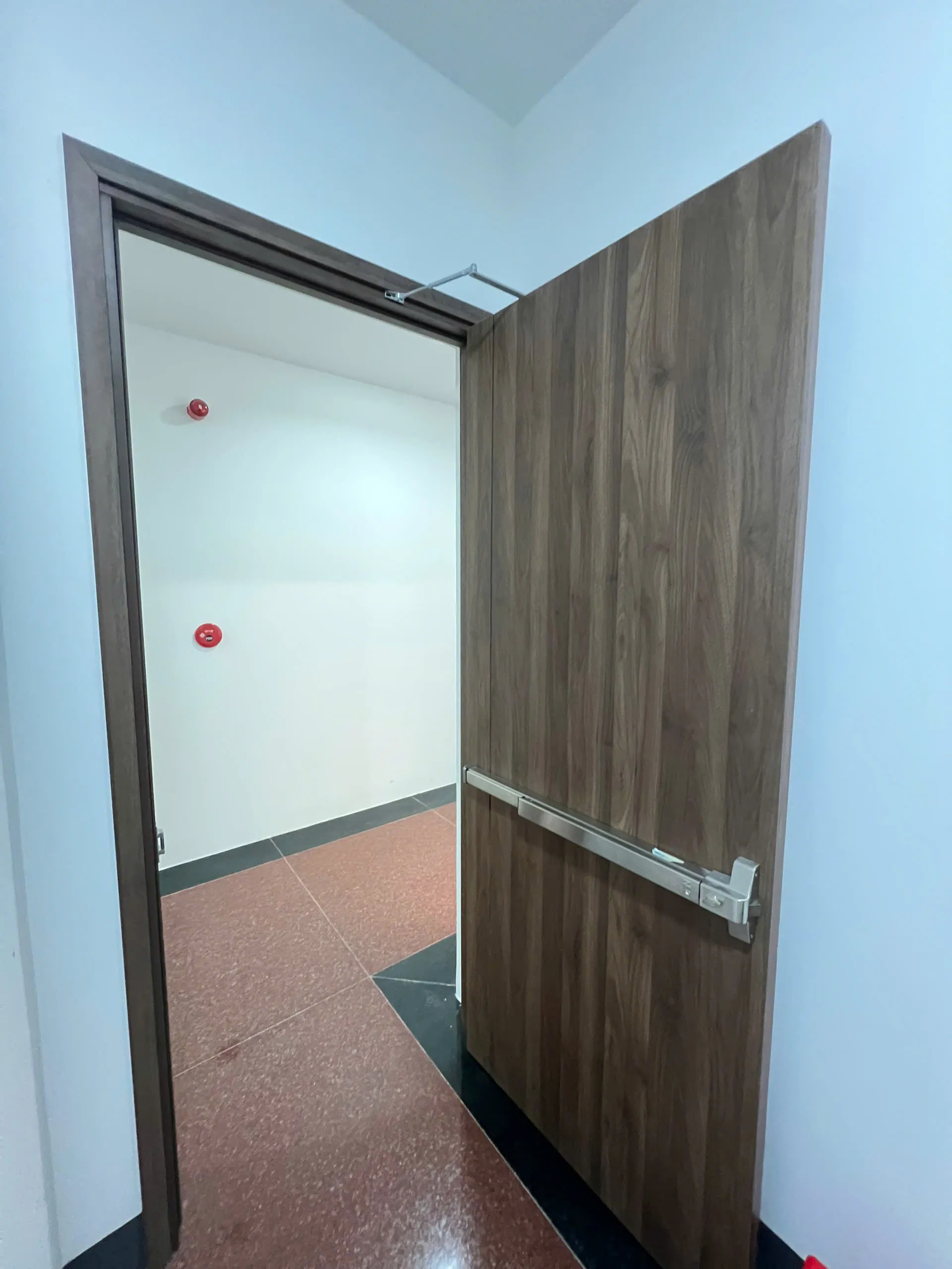 Cửa Gỗ Chống Cháy 1 Cánh Tại Long An